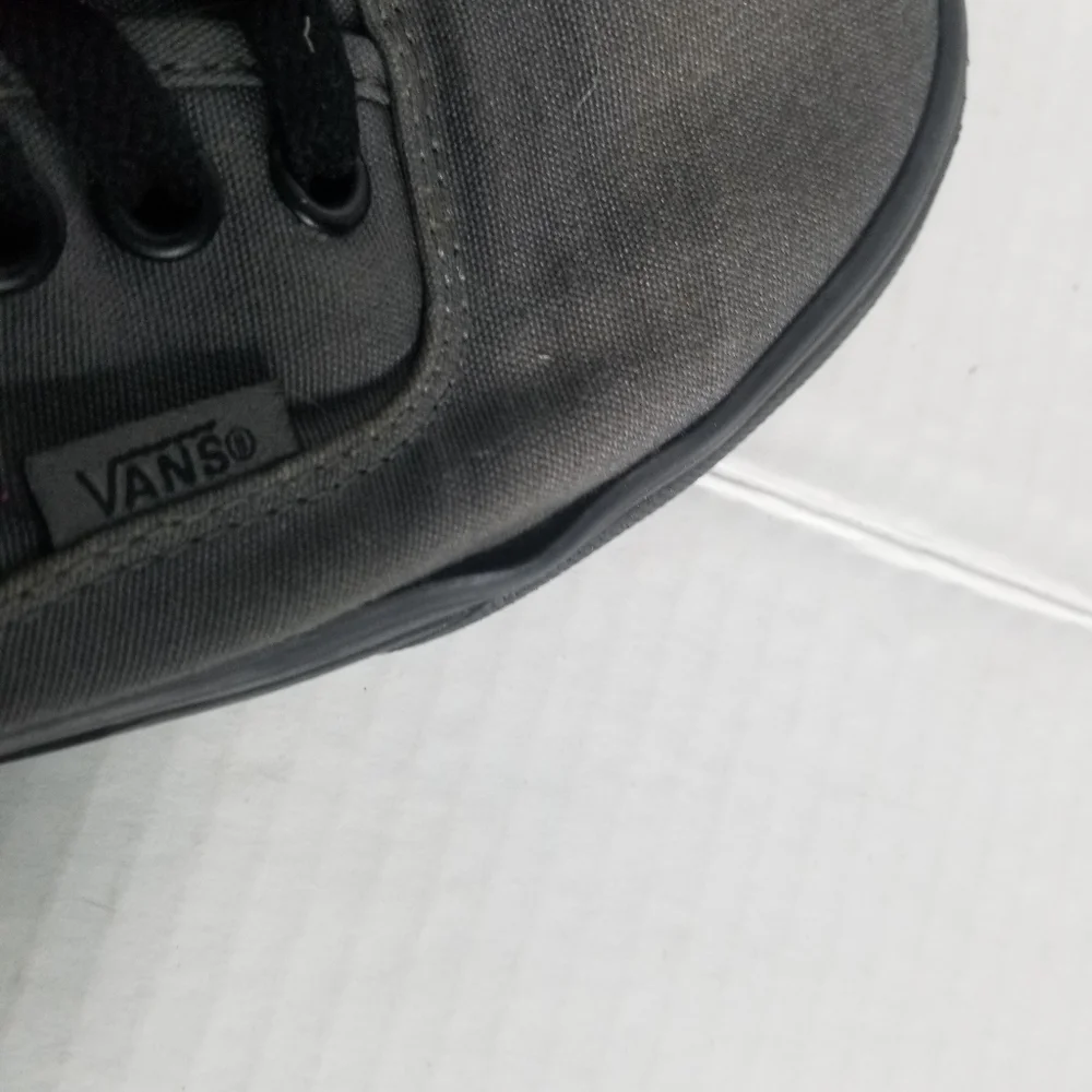 VANS UNISEX GRAY CANVAS SNEAKERS SIZE WOMEN'S 5.5 MEN'S 4